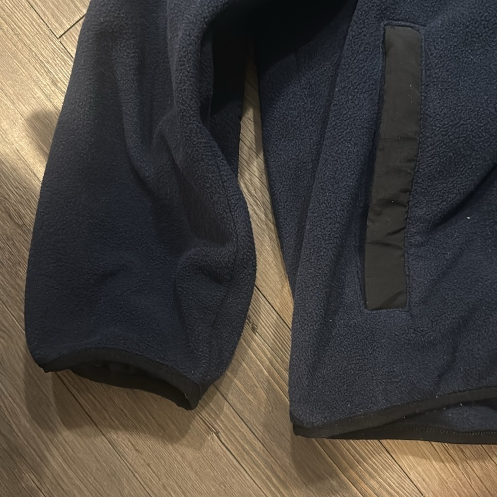 American Eagle crew neck fleece pullover - Picture 5 of 5
